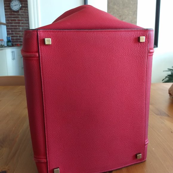 Celine Phantom M in Magenta Bullhide Calfskin - Picture 3 of 10